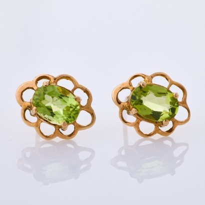 9ct Yellow Gold, Modern, Oval Peridot Earrings