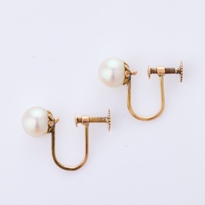 9ct Yellow Gold, 6.7mm Akoya Pearl Earrings, with Screw on Backs