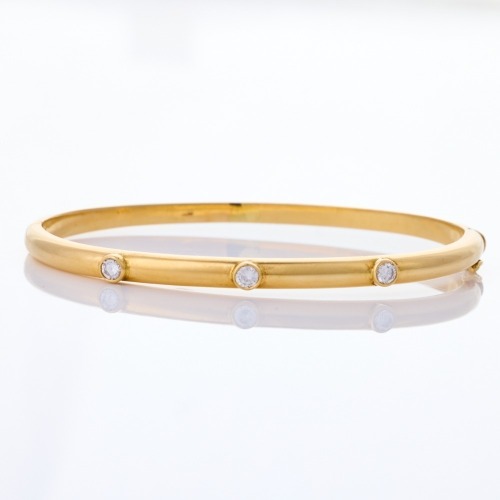 18ct Yellow Gold, Modern, .42ct Diamond Set Hinged Bangle