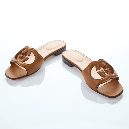 Gucci, Interlocking 'G' Cutout Tan Slides Size 39, As new with Box