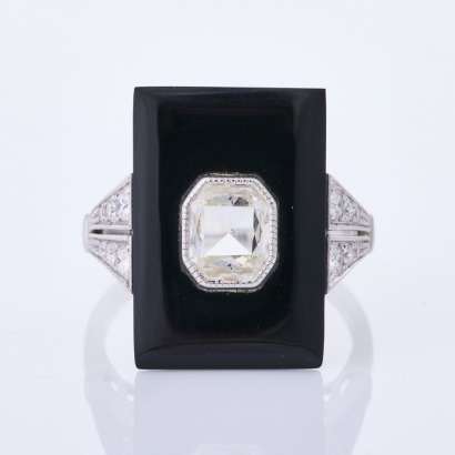 18ct White Gold, Art Deco Style, .78ct Diamond /.24ct Diamond / Onyx Ring - Near new