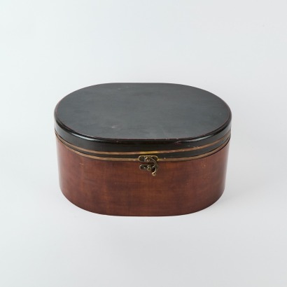 An Art Deco Hat Box