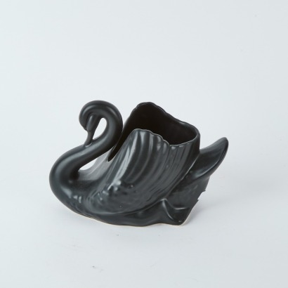 A NZ Pottery Black Swan by STEPA.NZ