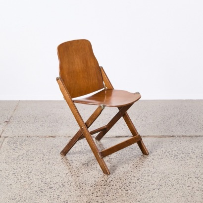 A Folding Starkling Chair