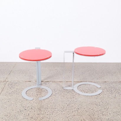 A Pair Of Modern Side Tables In Grey & Red