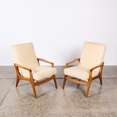 A Pair of S58 Fleur Chairs