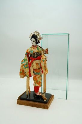 Japanese Geisha Doll