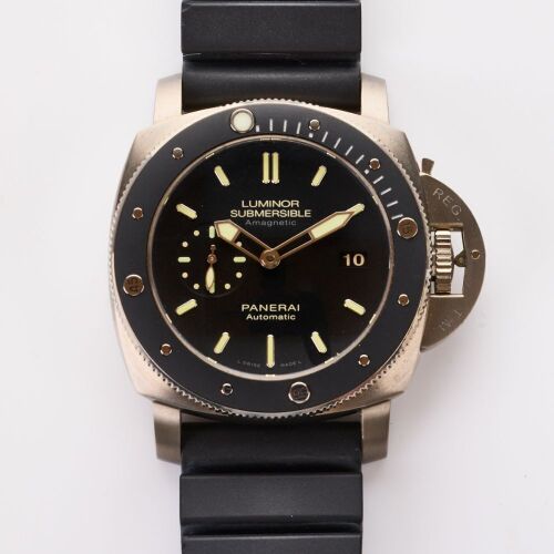 Titanium, Panerai Luminor Submersible 1950 Divers Automatic Wristwatch