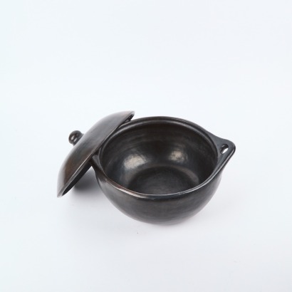 A La Chamba Extra Large Lidded Casserole