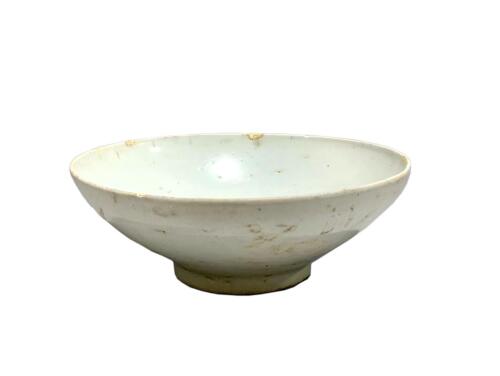 A Chinese Ming Dynasty White Glazed Bowl