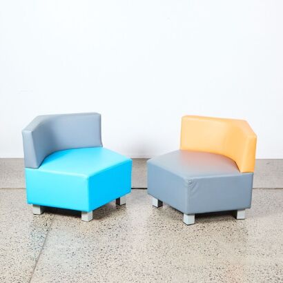 A Konfurb Arco Three Piece Modular Setting