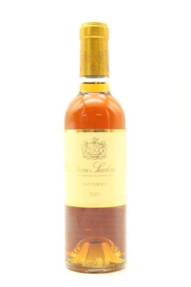 (1) 2005 Chateau Suduiraut, Sauternes, 375ml [JR17.5] [RP96]