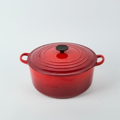 A Retro Le Creuset Casserole Size 28