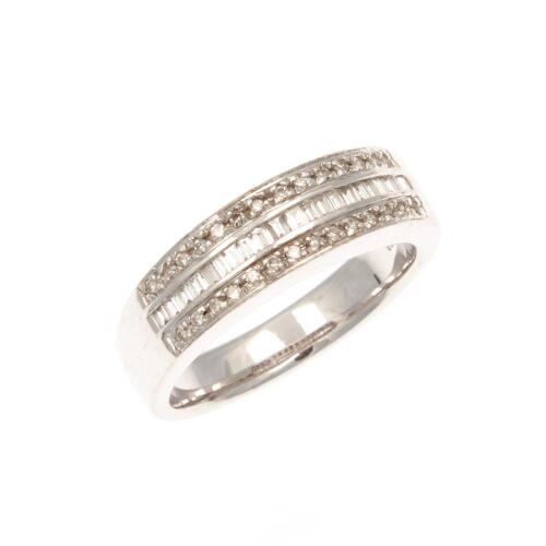 18ct White Gold Diamond Dress Ring
