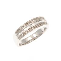 18ct White Gold Diamond Dress Ring