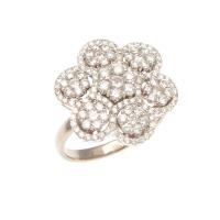 18ct White Gold Diamond Cluster Ring