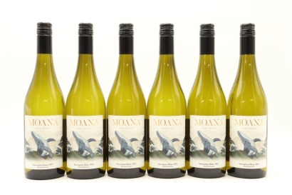 (6) 2022 Moana Park Estate Series Sauvignon Blanc, Hawke's Bay