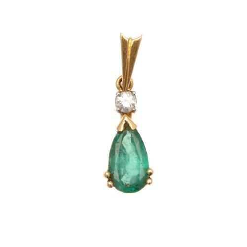 18ct Emerald Diamond Pendant