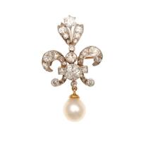 18ct Fleur De Lis Diamond Pearl Brooch