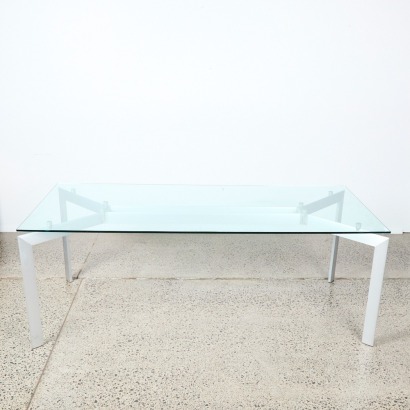 A Metra Dining Table by Makio Hasuke for Seccose