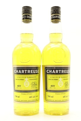 (2) Chartreuse Yellow Liqueur, Isere, 40% ABV, 700ml