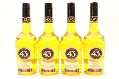 (4) Licor 43 Cuarenta y Tres Liqueur, Spain, 31% ABV, 700ml