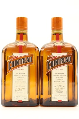 (2) Cointreau Liqueur, France, 40% ABV, 1000ml