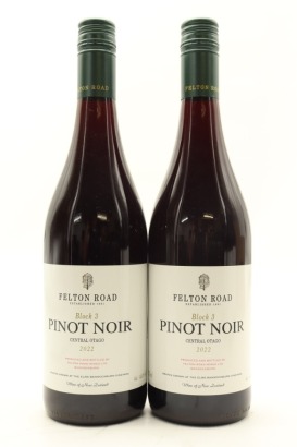 (2) 2022 Felton Road Block 3 Pinot Noir, Bannockburn [JR17]