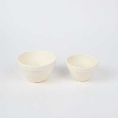 A Pair Of Small Crown Lynn Beehive Bowls