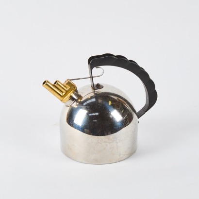 An Alessi Whistling 9091 Kettle by Richard Snapper