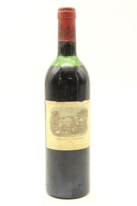 (1) 1982 Chateau Lafite Rothschild, Pauillac [JR18] [RP100] (LMS) (STOL)