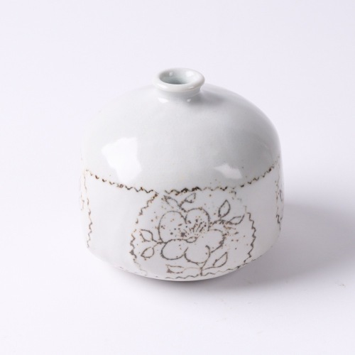 A Graeme Storm Vase