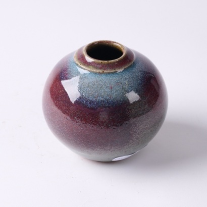 A Graeme Storm Vase