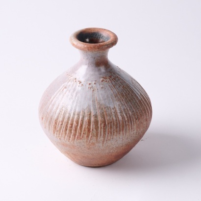 A Len Castle Shino Vase