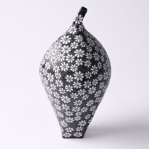 A Sang Sool Shim and Keum Sun Lee Sculptural Vase