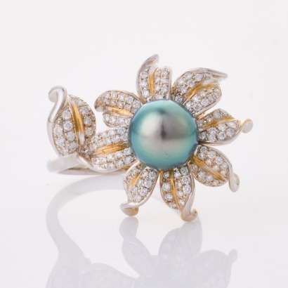 18ct White Gold, Modern, 9.17mm Black Pearl / .58ct Diamond Dress Ring - Near new