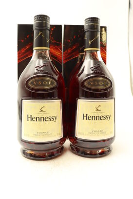 (2) Hennessy VSOP Cognac, 40% ABV (GB)