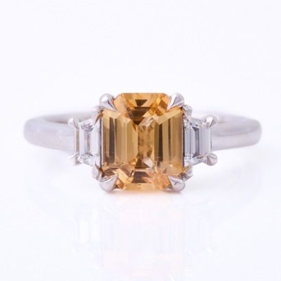 18ct White Gold, 2.16ct Yellow Sapphire / .34ct Diamond Ring - Near new