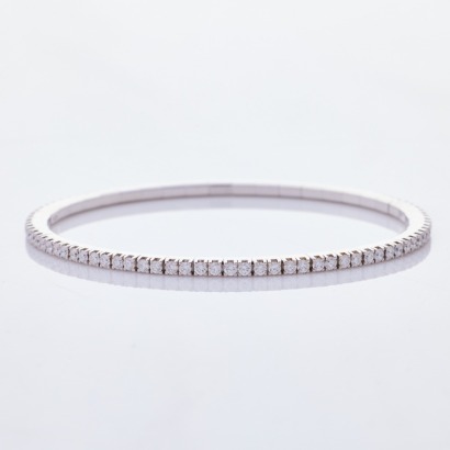 Roberto Demeglio, 18ct White Gold, 2.30ct Diamond Set Extensible Tennis Bracelet with Box