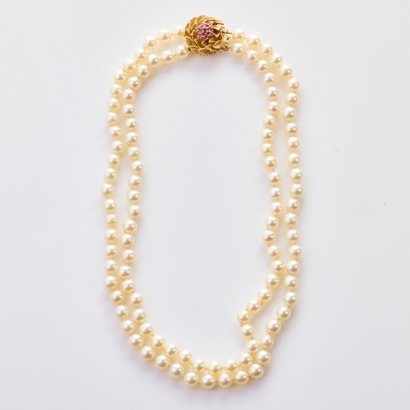 39 - 41cm Pearl Necklace with 14ct Yellow Gold, Ruby Set Clasp