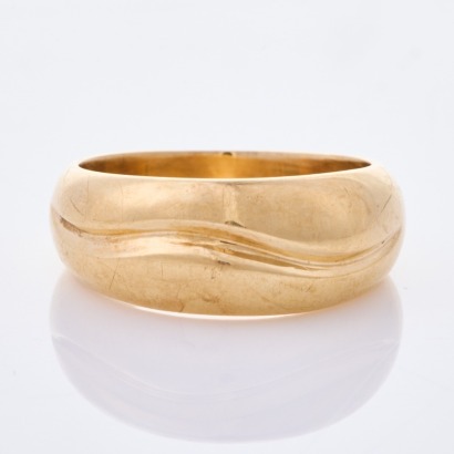 Jens Hansen, NZ Made, 9ct Yellow Gold Domed Ring, Size V 1/2