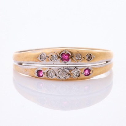 18ct Yellow Gold, Vintage, Ruby / .03ct Diamond Ring