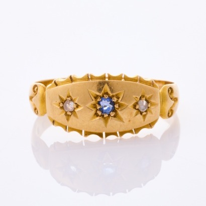18ct Yellow Gold, Sapphire / .01ct Diamond Ring
