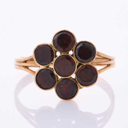 9ct Yellow Gold, Vintage, Seven Round Mixed Cut Garnets, Flower Design Ring