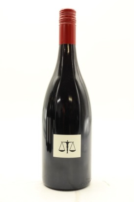 (1) 2016 Bilancia La Collina Syrah, Hawke's Bay [JR17.5]