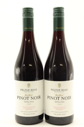 (2) 2022 Felton Road MacMuir Pinot Noir, Central Otago [JR17.5]