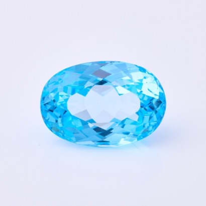 One 22.40ct, Loose Oval Cut Blue Topaz