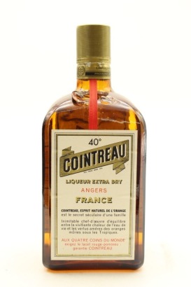 (1) Cointreau Liqueur, France, 40% ABV, 700ml