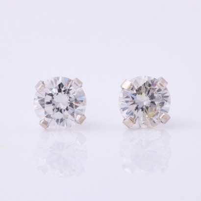 14ct White Gold, 4.4mm Diamond Stud Earrings