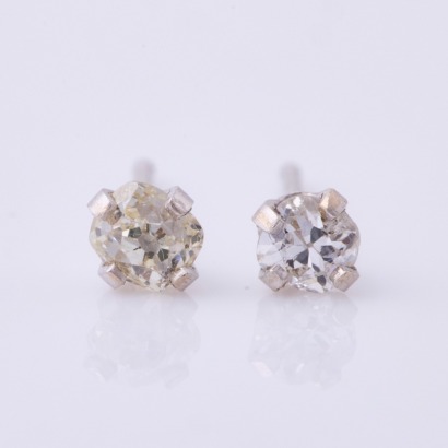 14ct White Gold, 3.0mm Old Mine Cut Diamond Stud Earrings